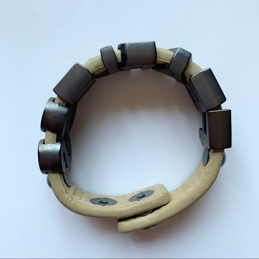 💸BCBGeneration Faux Leather Adjustable Snap Fearless Bracelet💸 - Picture 2 of 8